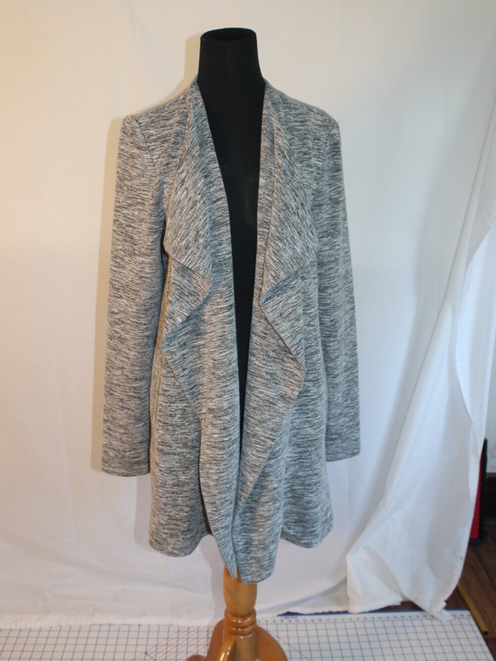 Roz & Ali Black & White Open Waterfall Car Coat Duster Jacket, Medium